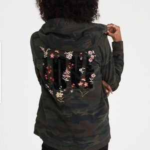 American Eagle embroidered camo jacket